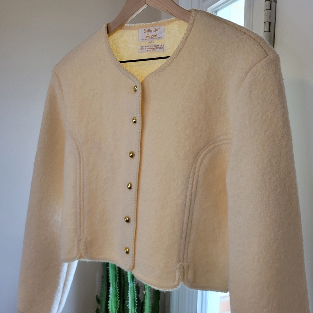 Tally Ho Wool Longsleeve Cropped Gold Button Cream Sweater, Size 8p - Picture 3 of 6